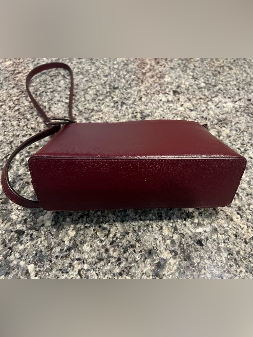 kate spade burgundy pebble leather crossbody with gold hardware - Picture 4 of 11